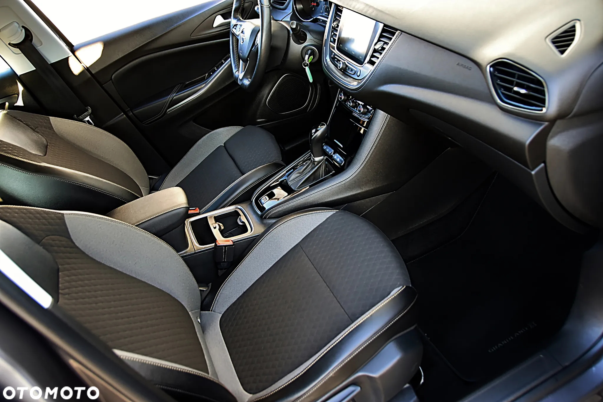 Opel Grandland X 1.6 T Elite S&S - 18