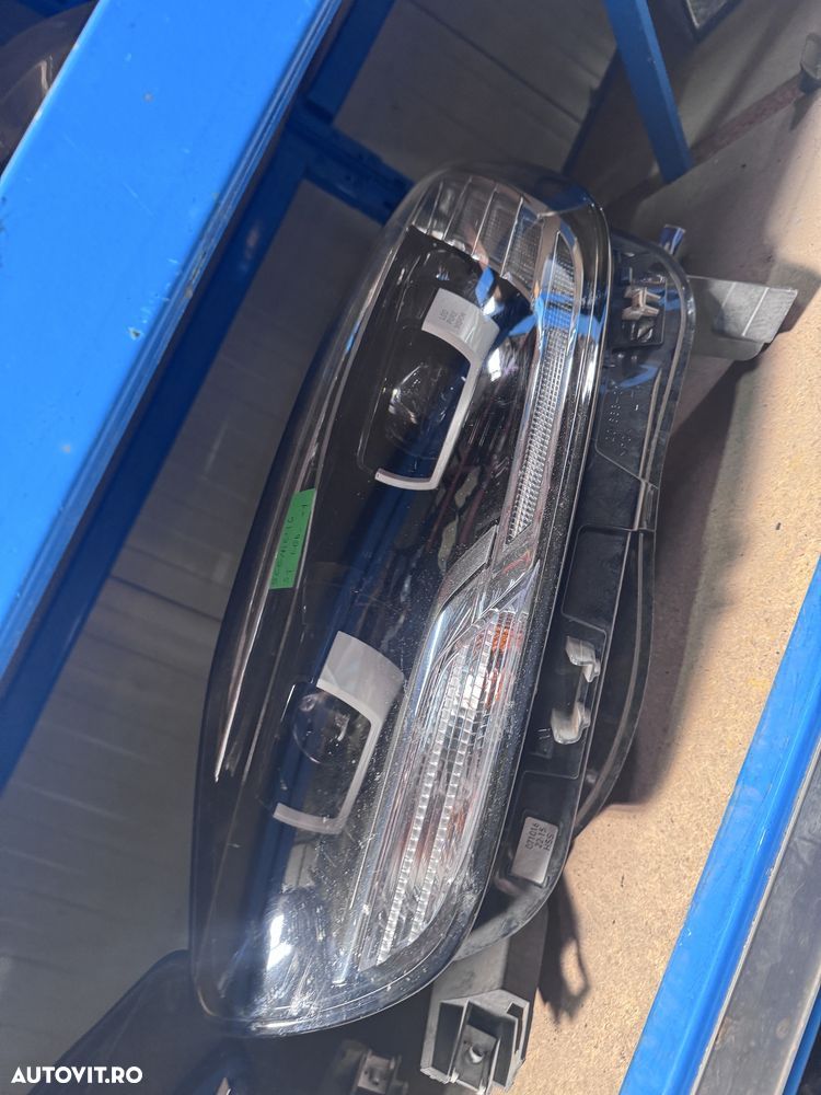 Far stanga pure led renault scenic 4 2018 260609501r - 1