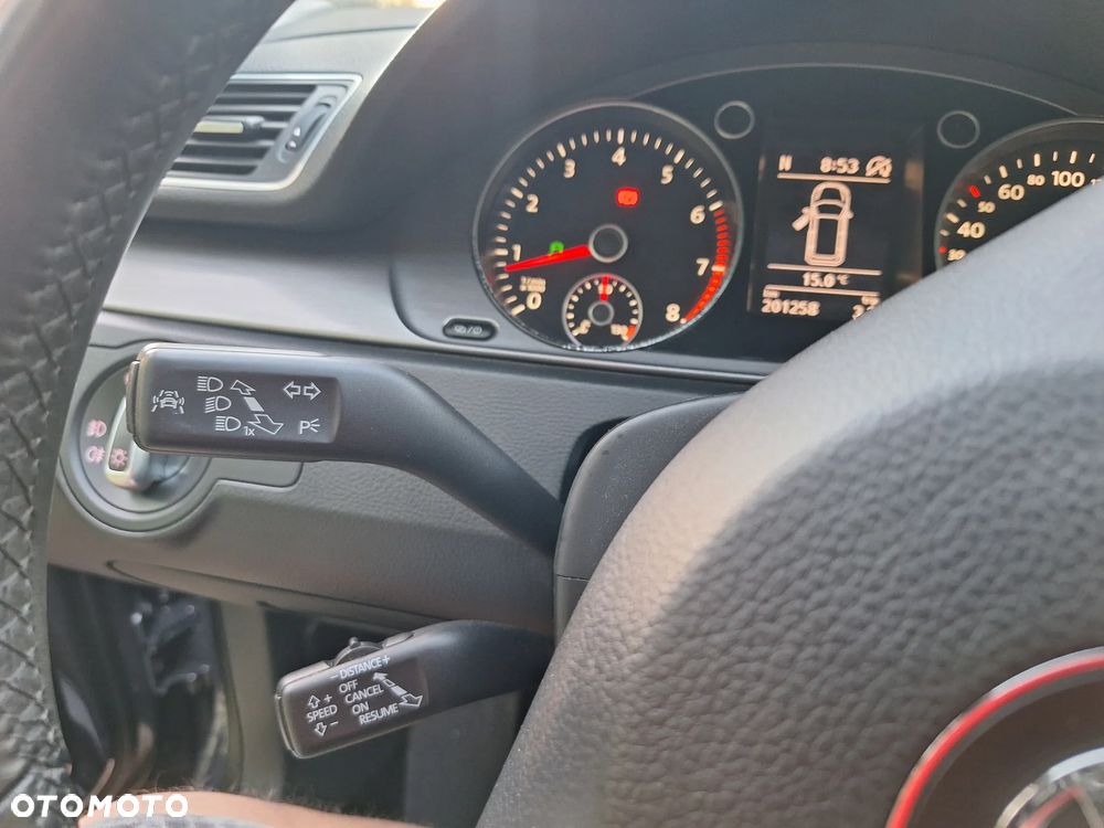 Volkswagen Passat 1.4 TSI BMT Highline DSG - 15