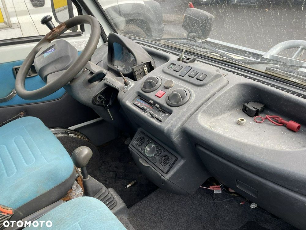 Piaggio Piaggio PFAU Wywrotka 4X4 odśnieżarka pług 2009 - 3