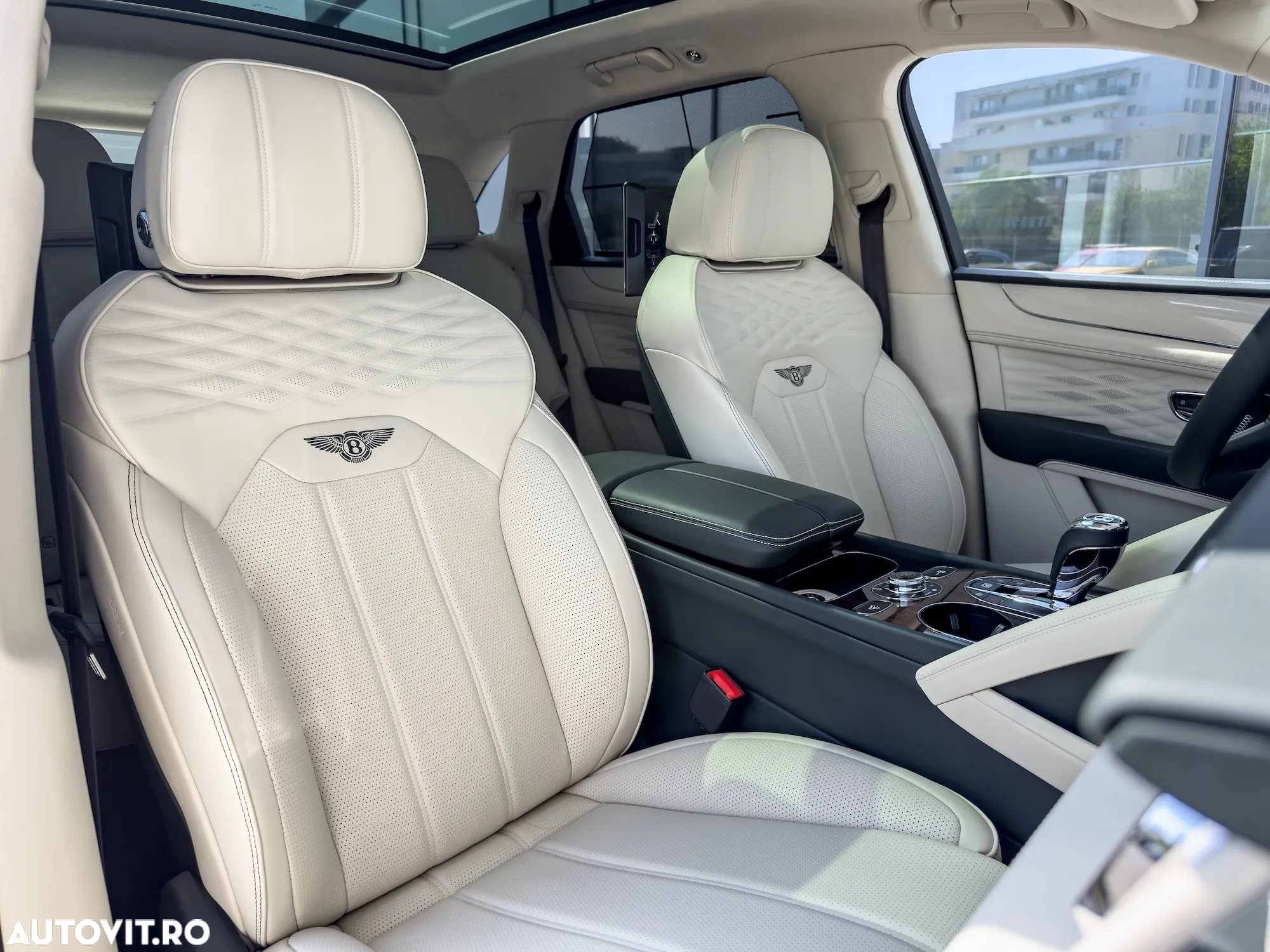 Bentley Bentayga - 14