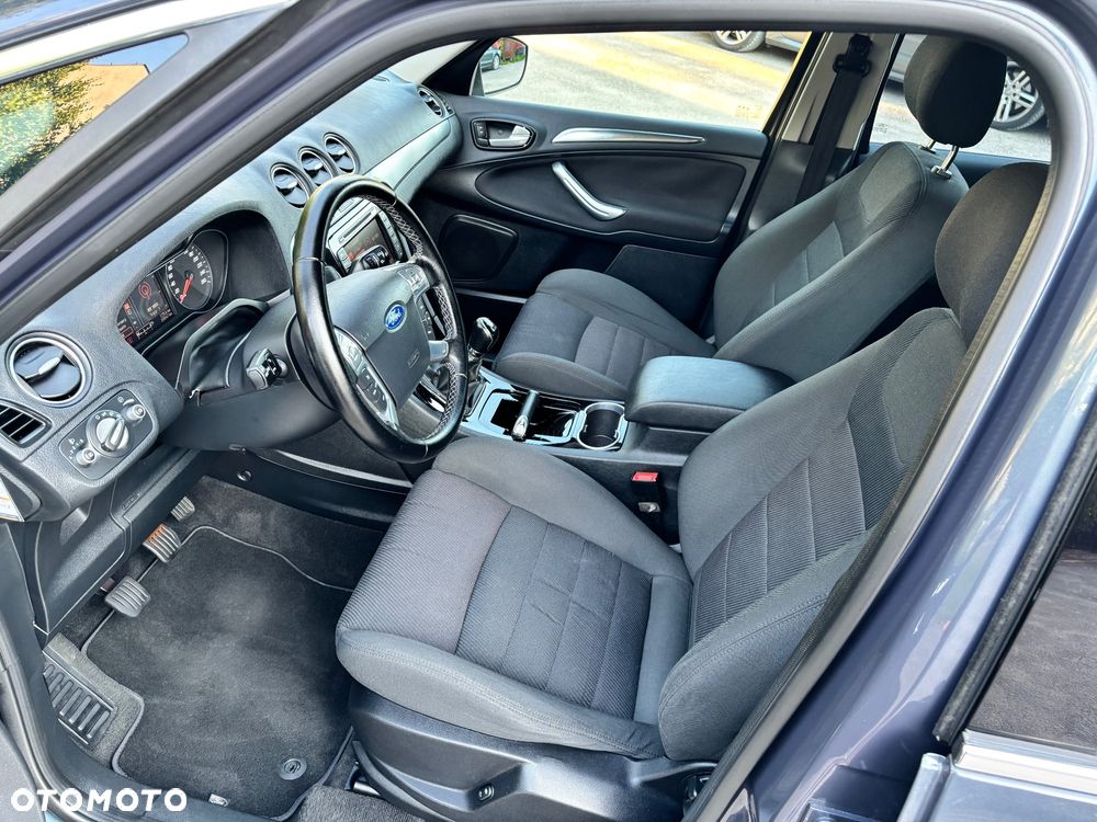 Ford S-Max 2.0 Titanium - 21