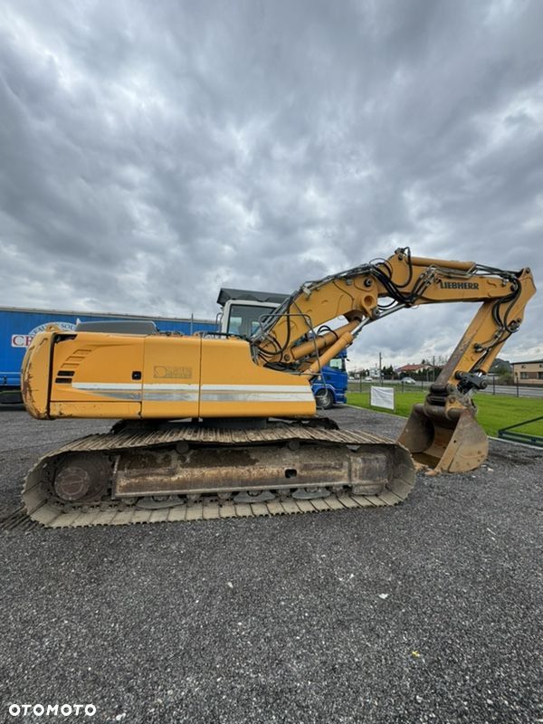 Liebherr R 906 LC - 3