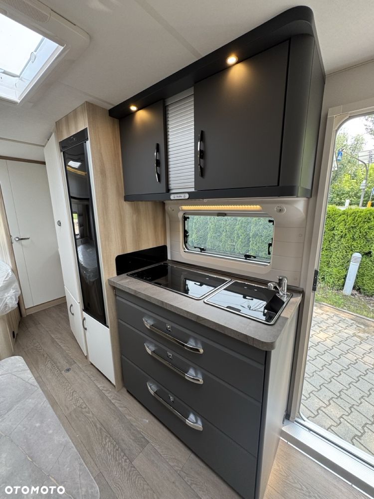 Hobby 560 KMFe De Luxe - 17