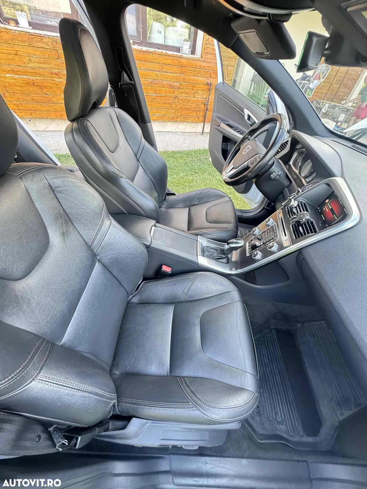 Volvo XC 60 D4AWD Kinetic - 14