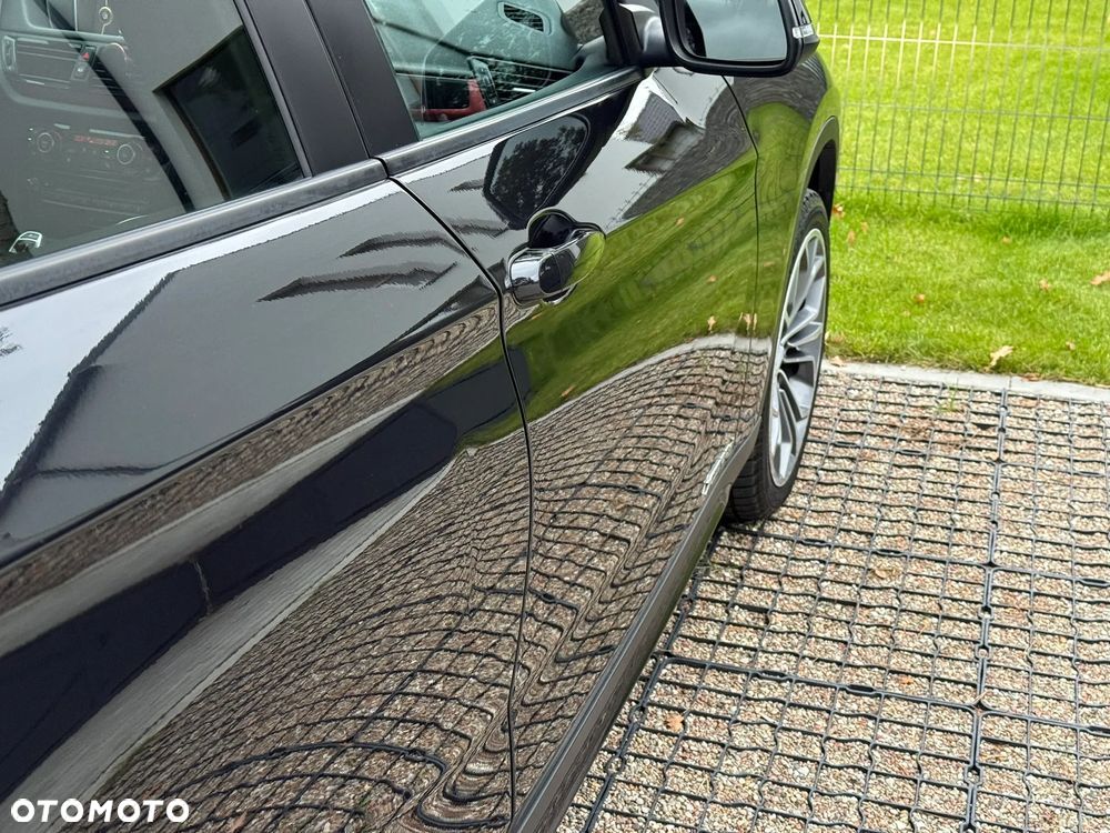 BMW X1 xDrive20d Sport Line - 20
