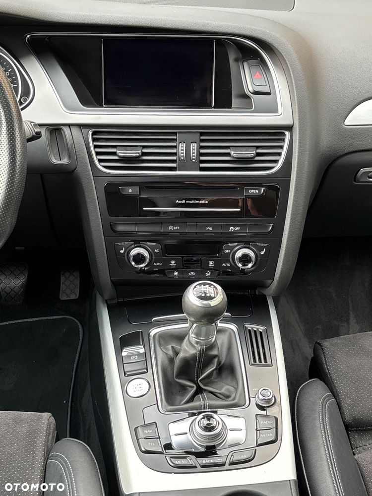 Audi A4 Avant 2.0 TDI DPF S line Sportpaket - 31