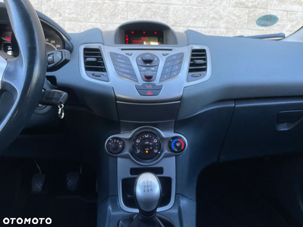 Ford Fiesta 1.25 SYNC Edition - 14