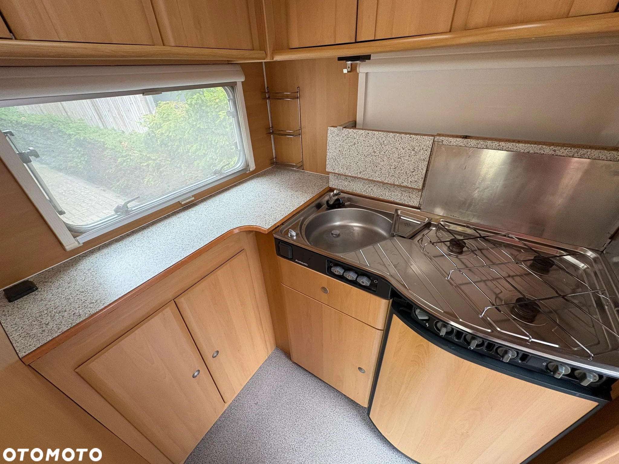 Dethleffs Camper - 13