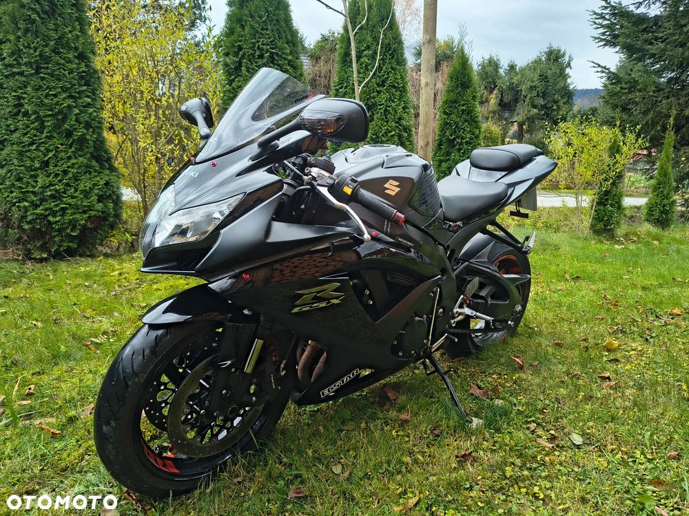 Suzuki GSX-R - 1
