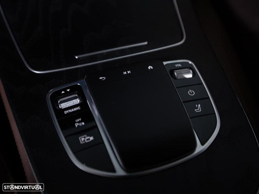 Mercedes-Benz E 300 de 9G-TRONIC - 25