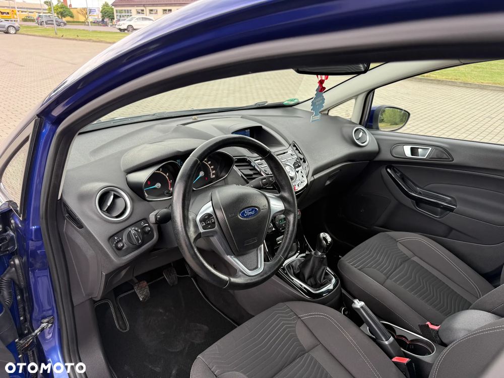 Ford Fiesta 1.0 EcoBoost STart-Stop Titanium - 18