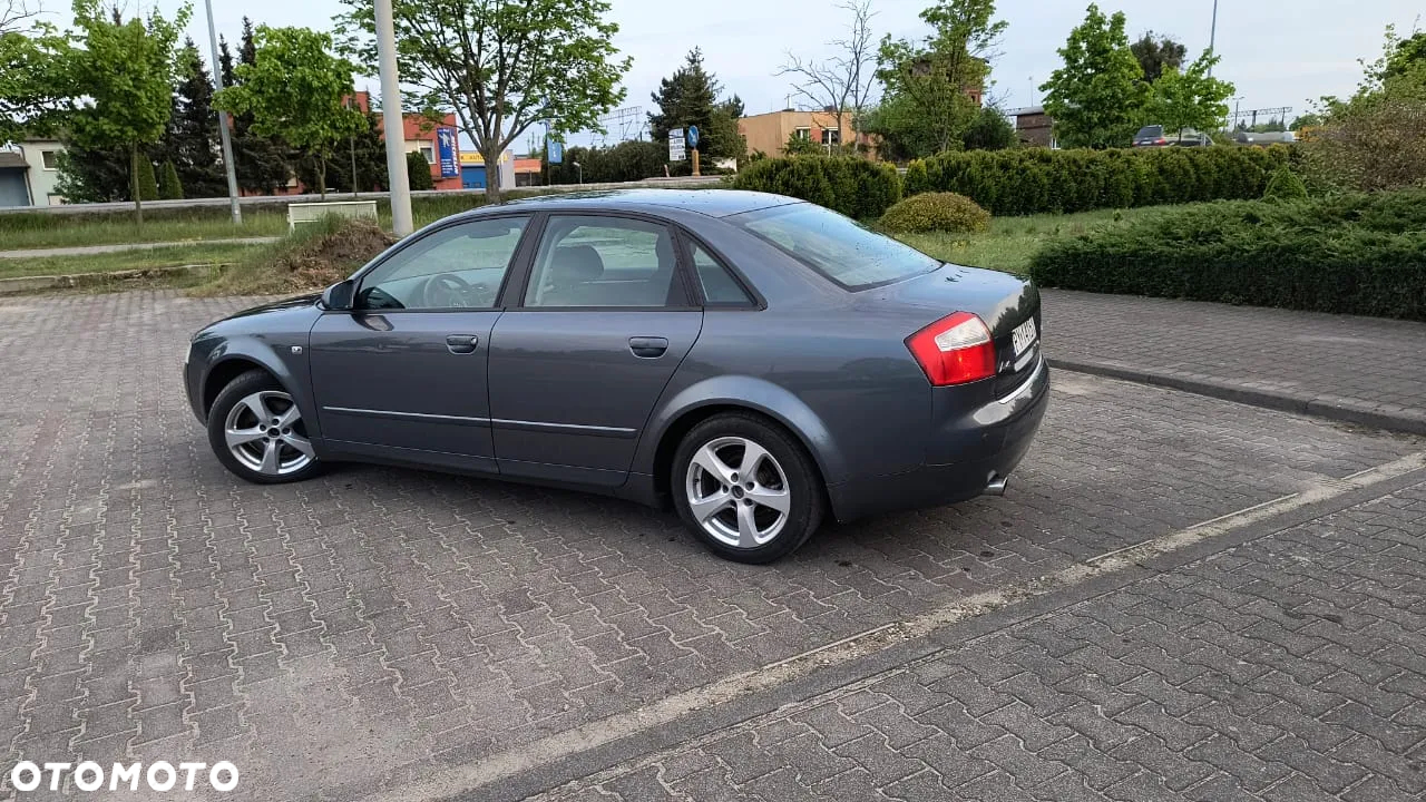 Audi A4 2.0 - 13