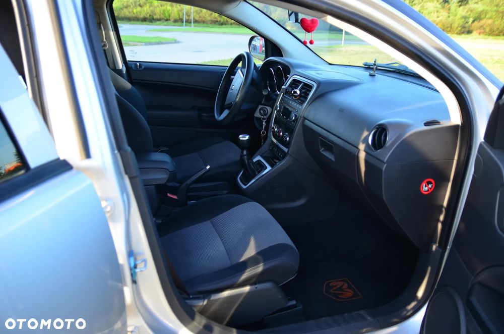 Dodge Caliber 2.0 SE - 8
