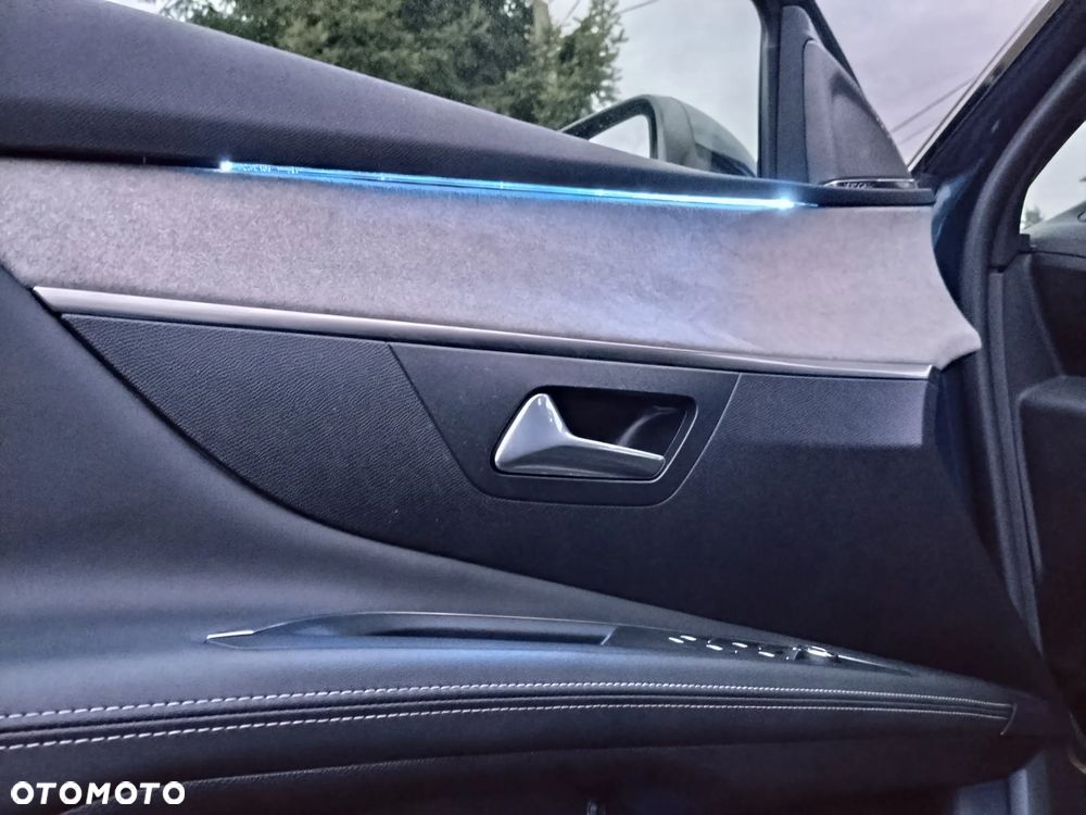 Peugeot 3008 BlueHDi 130 Stop & Start EAT8 GT Pack - 26