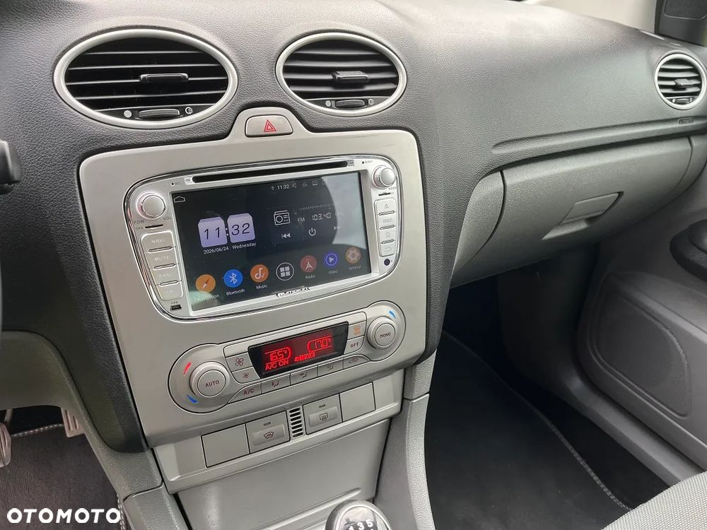 Ford Focus 1.8 Style+ - 5