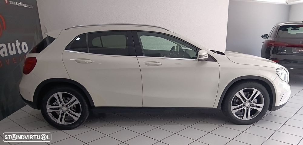 Mercedes-Benz GLA 200 - 5