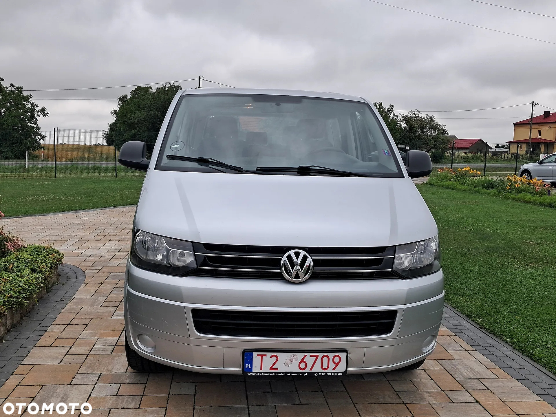 Volkswagen Multivan - 5