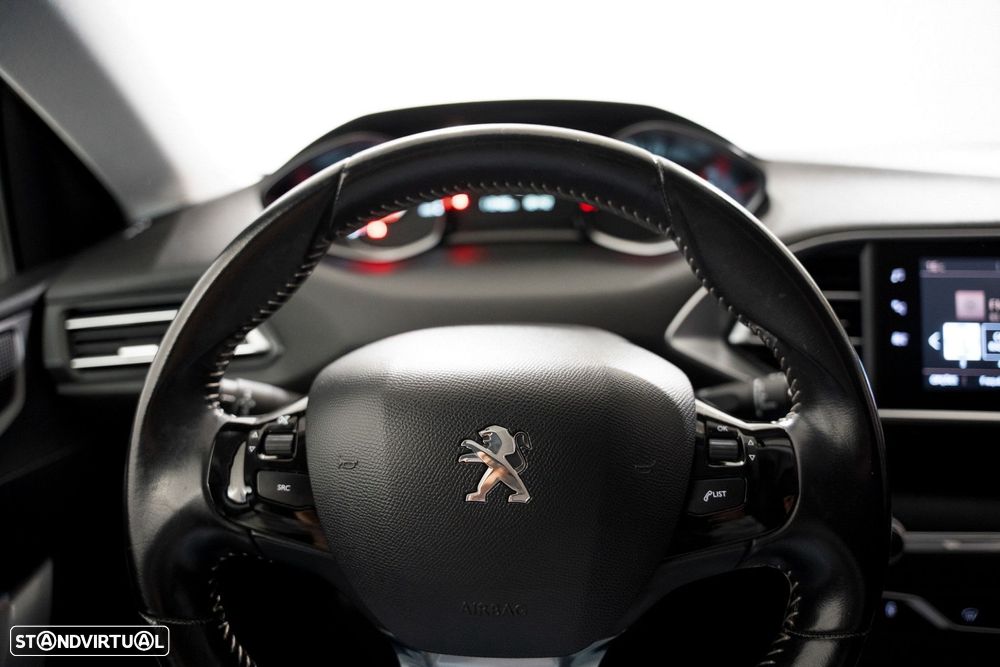 Peugeot 308 SW 1.2 PureTech Allure - 9