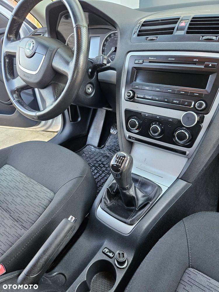 Skoda Octavia 2.0 TDI Ambiente - 27