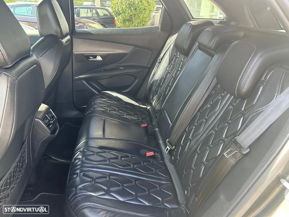 Peugeot 3008 1.6 Hybrid4 GT Line e-EAT8 - 27