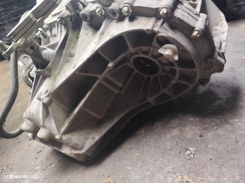 Nissan Qashqai J10 / 2.0i CAIXA DE VELOCIDADES REF: TL4116 - CV136 - 5