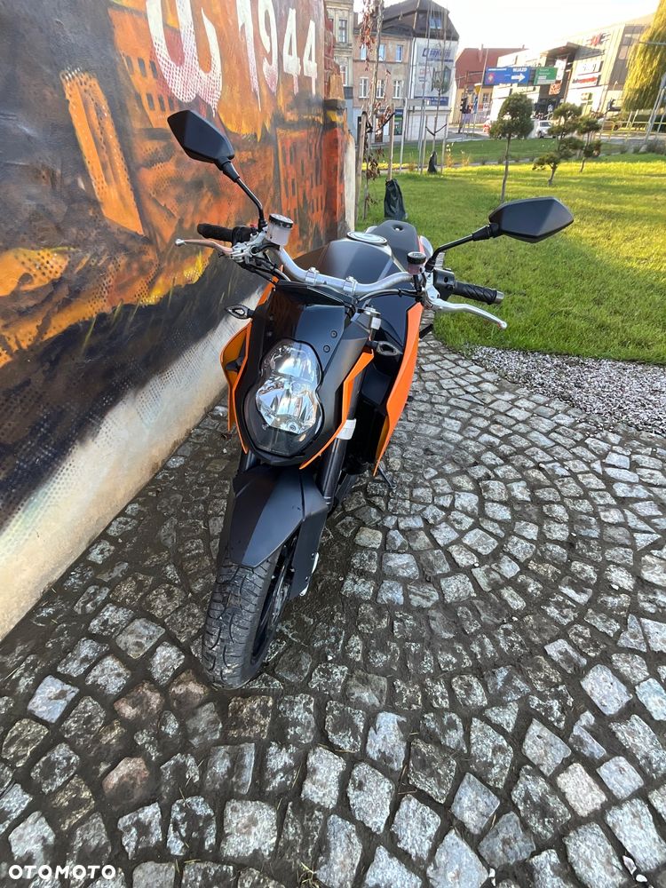 KTM Super Duke - 10