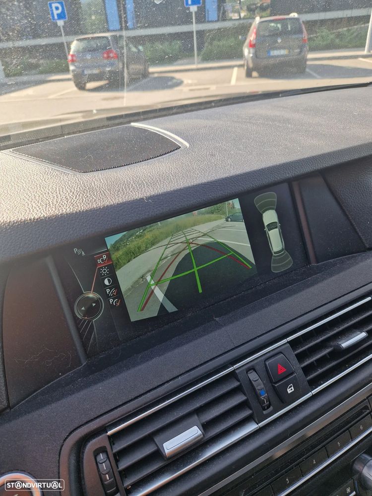 BMW 528 i xDrive Auto - 12
