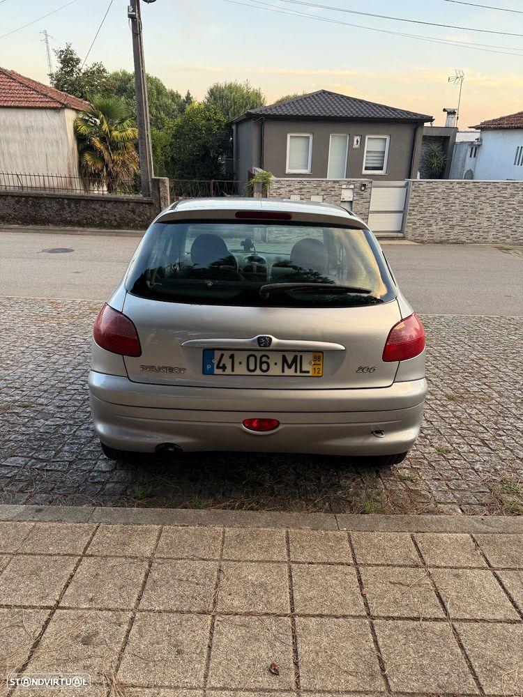 Peugeot 206 1.1 XR - 3