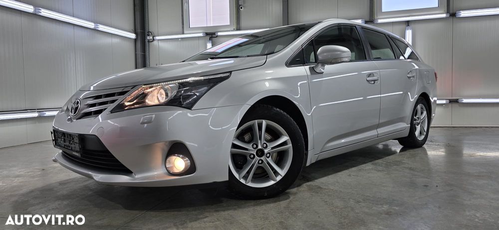 Toyota Avensis 2.0 D-4D - 1