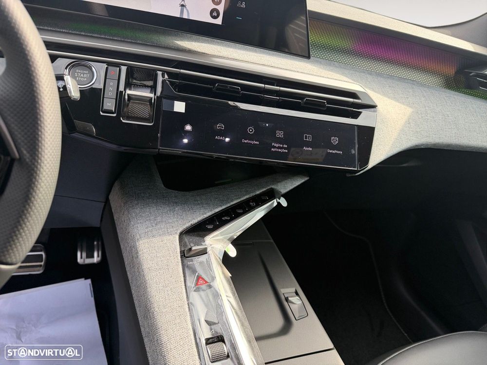 Peugeot 3008 1.2 Hybrid GT e-DCS6 - 11