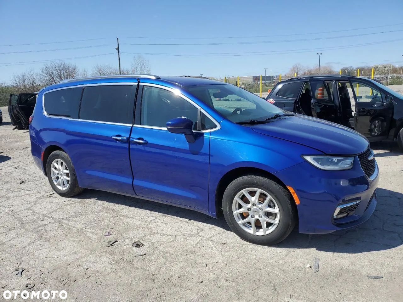 Chrysler Pacifica - 1