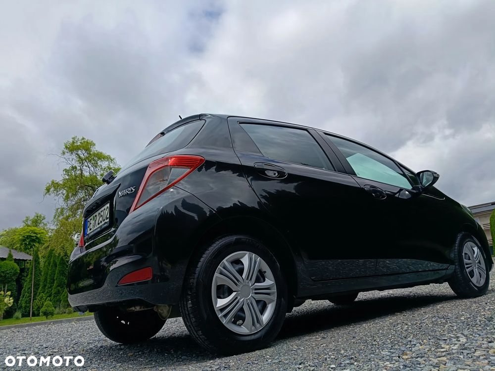 Toyota Yaris - 25