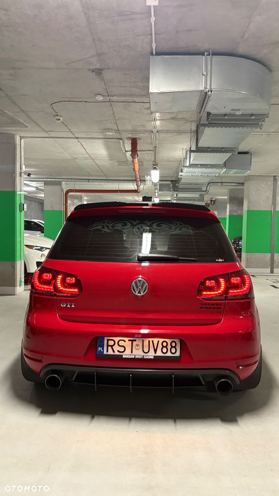 Volkswagen Golf - 10