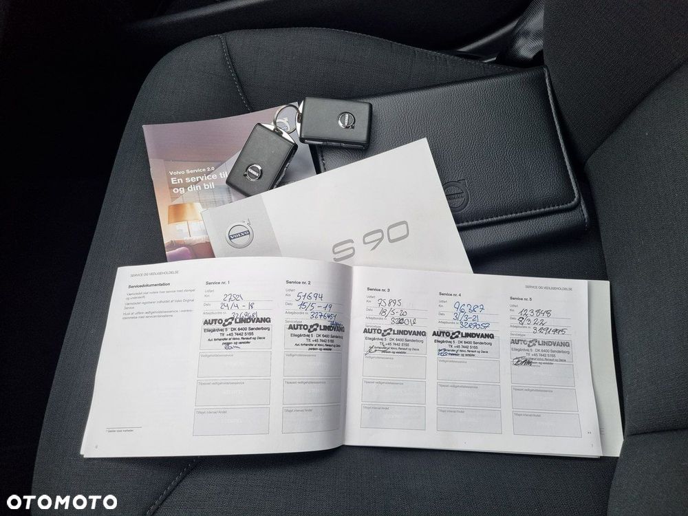 Volvo S90 T5 Geartronic Momentum - 29