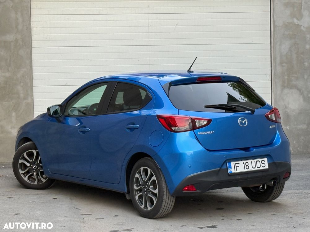 Mazda 2 - 3