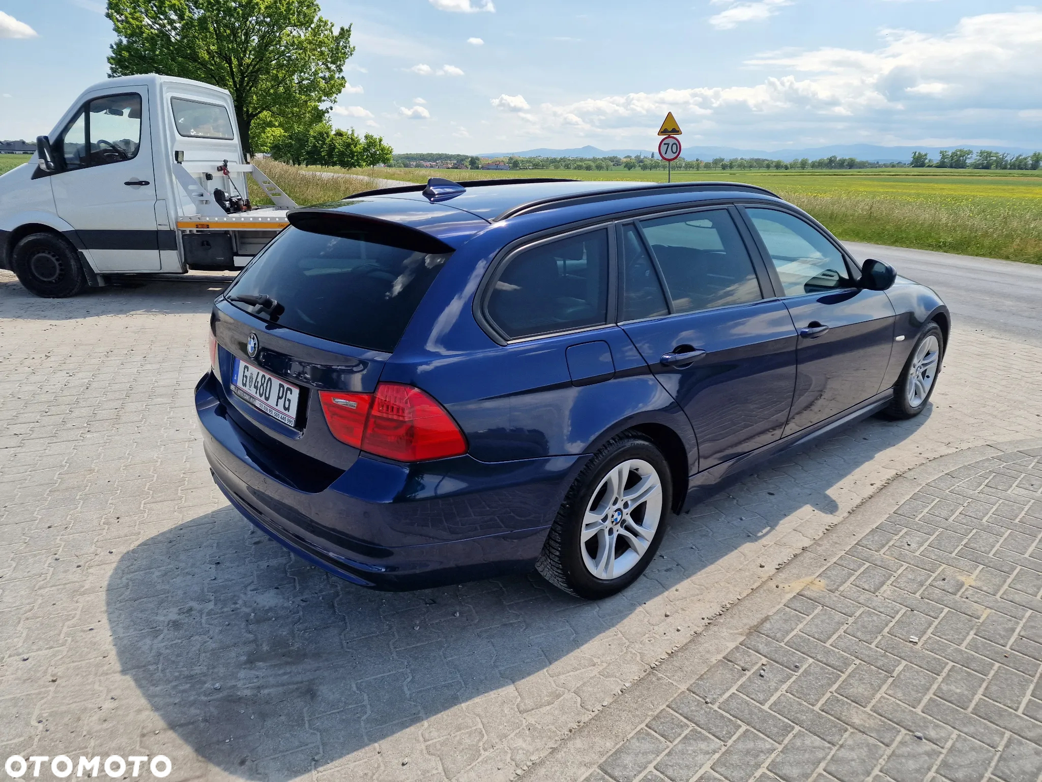 BMW Seria 3 318d Touring Blue Performance Luxury Line - 9