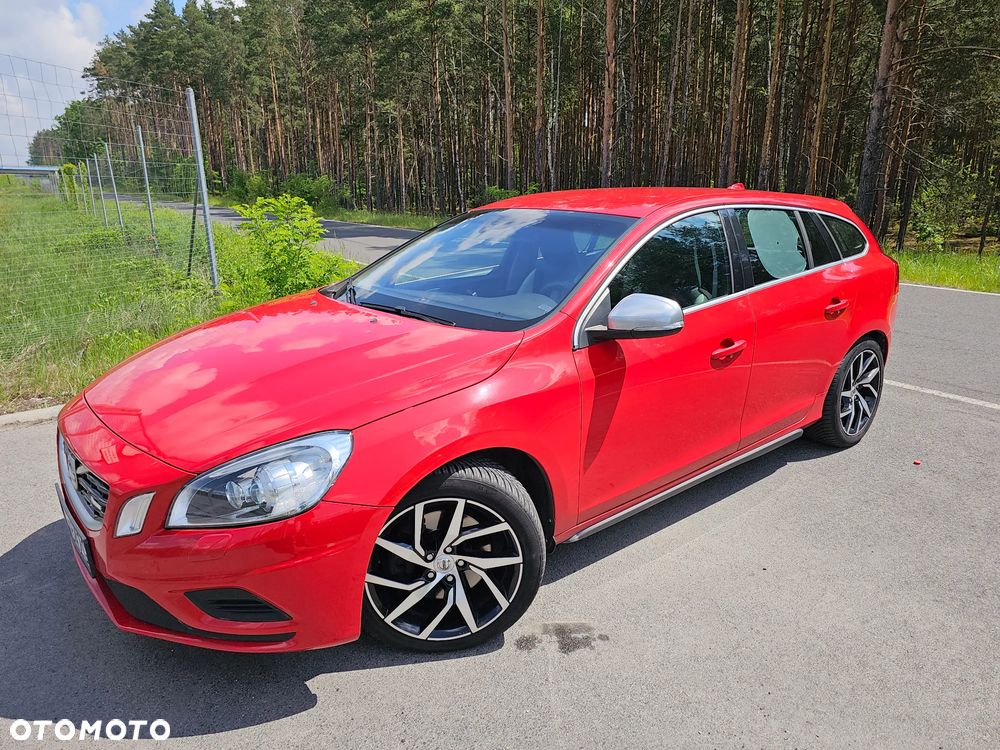 Volvo V60 T6 AWD R-Design - 3
