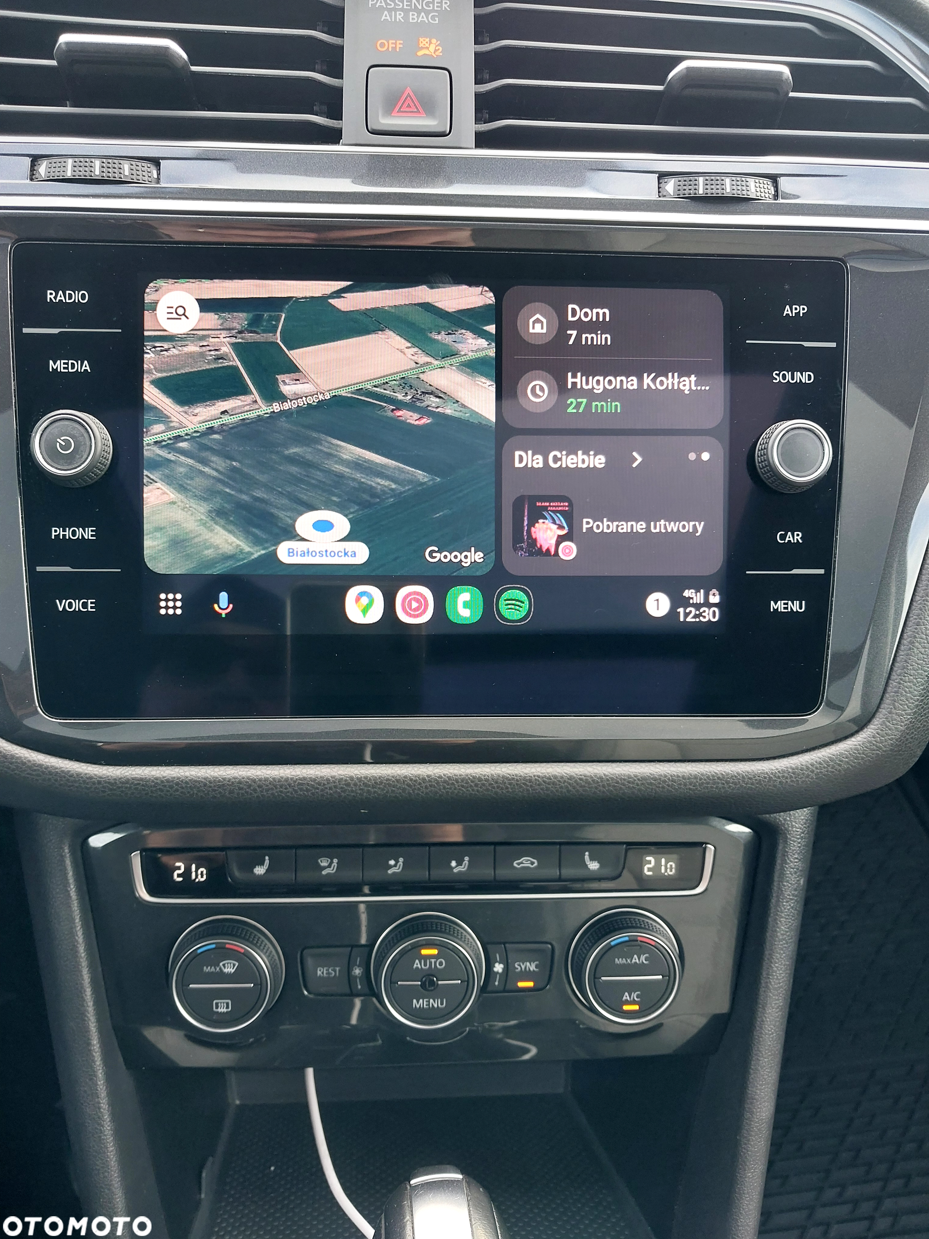 Volkswagen Tiguan - 19