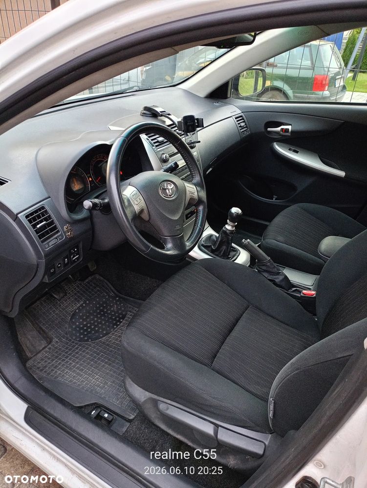 Toyota Corolla 2.0 D-4D Sol - 8