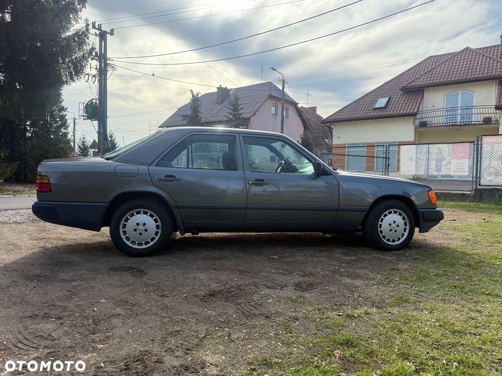 Mercedes-Benz W124 (1984-1993) - 4