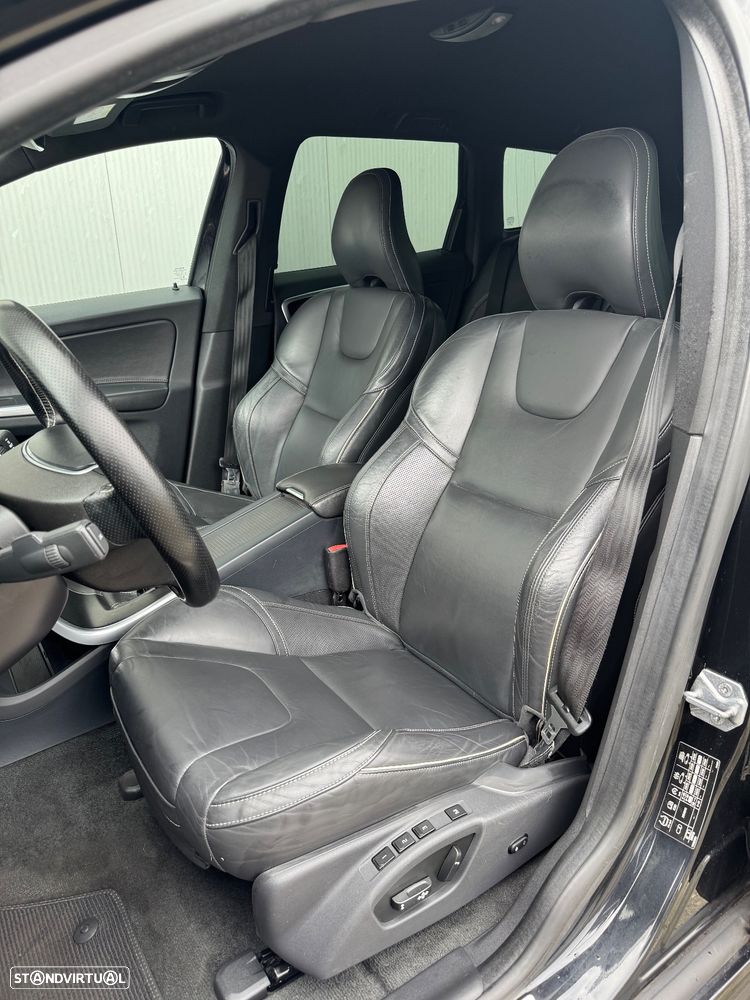 Volvo XC 60 2.0 D4 R-Design - 14