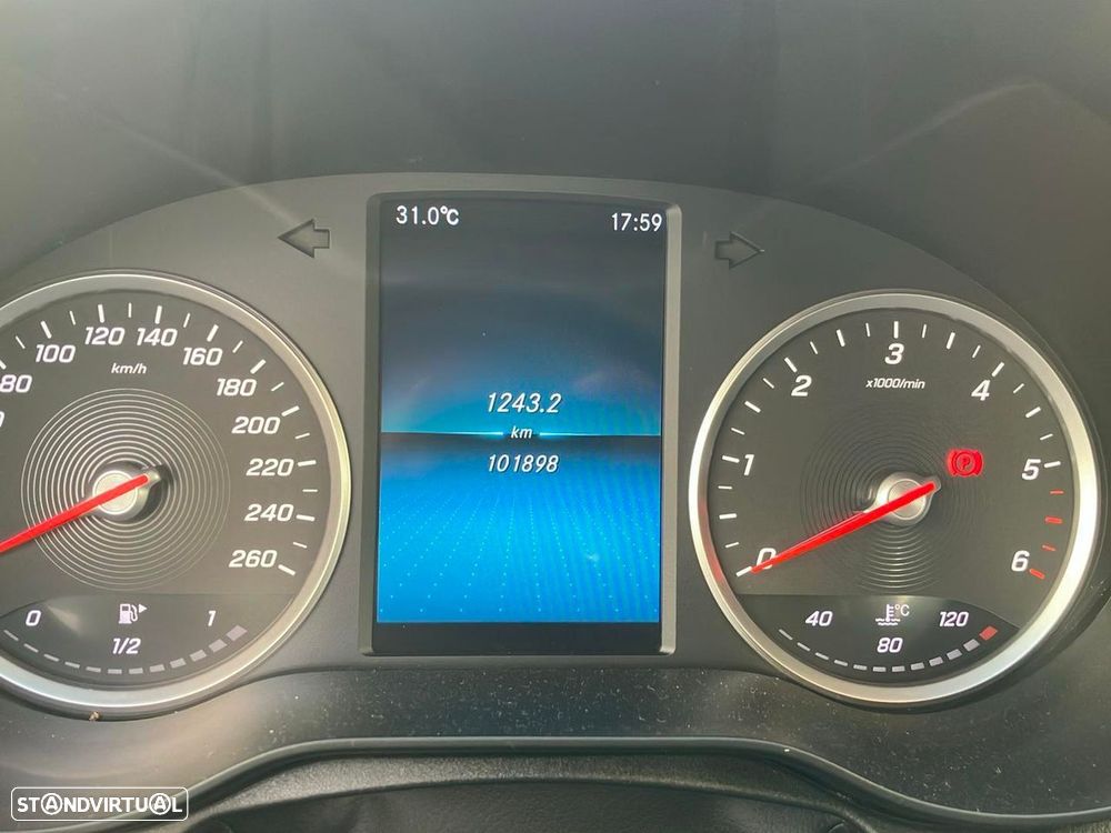 Mercedes-Benz C 180 - 11