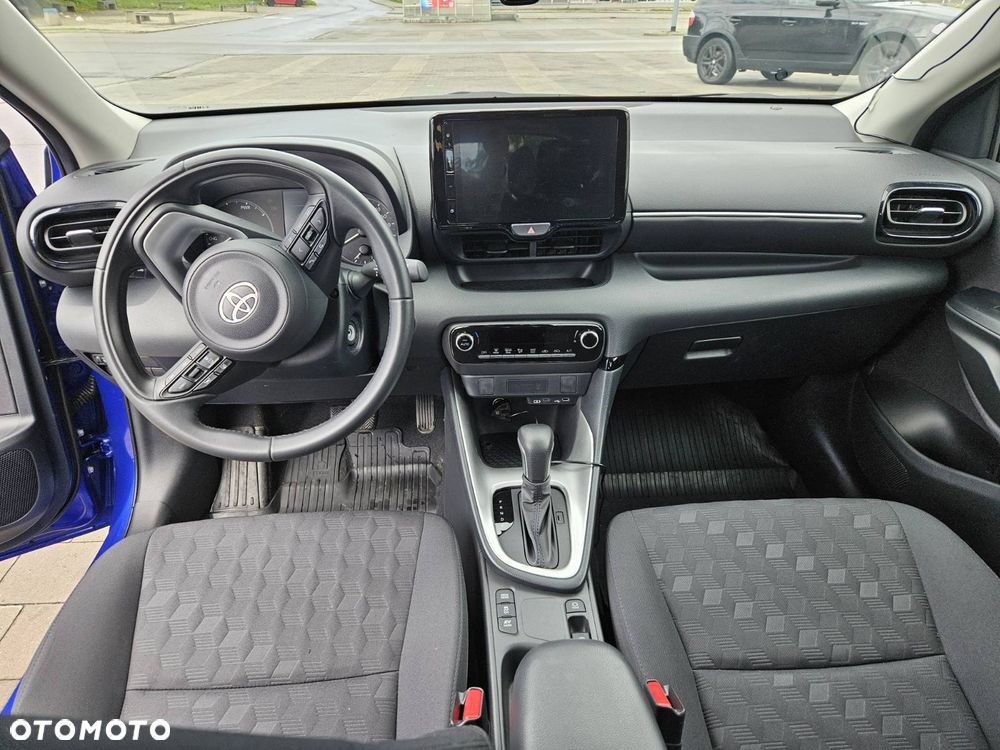Toyota Yaris - 11