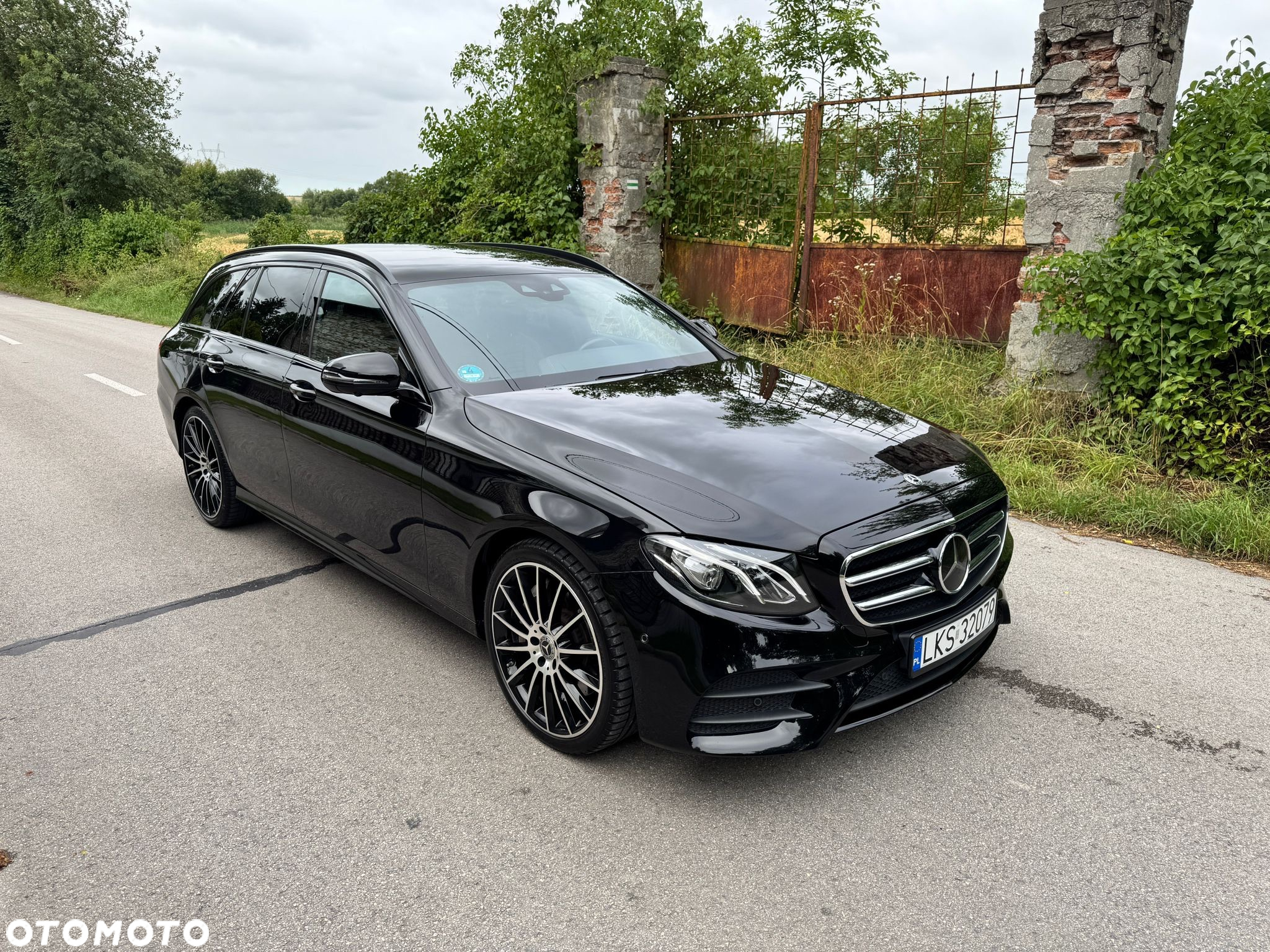 Mercedes-Benz Klasa E 400 d 4-Matic 9G-TRONIC - 2