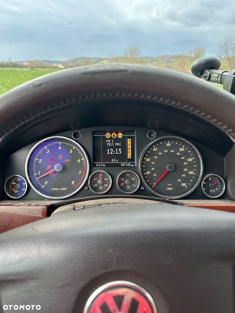 Volkswagen Touareg - 11