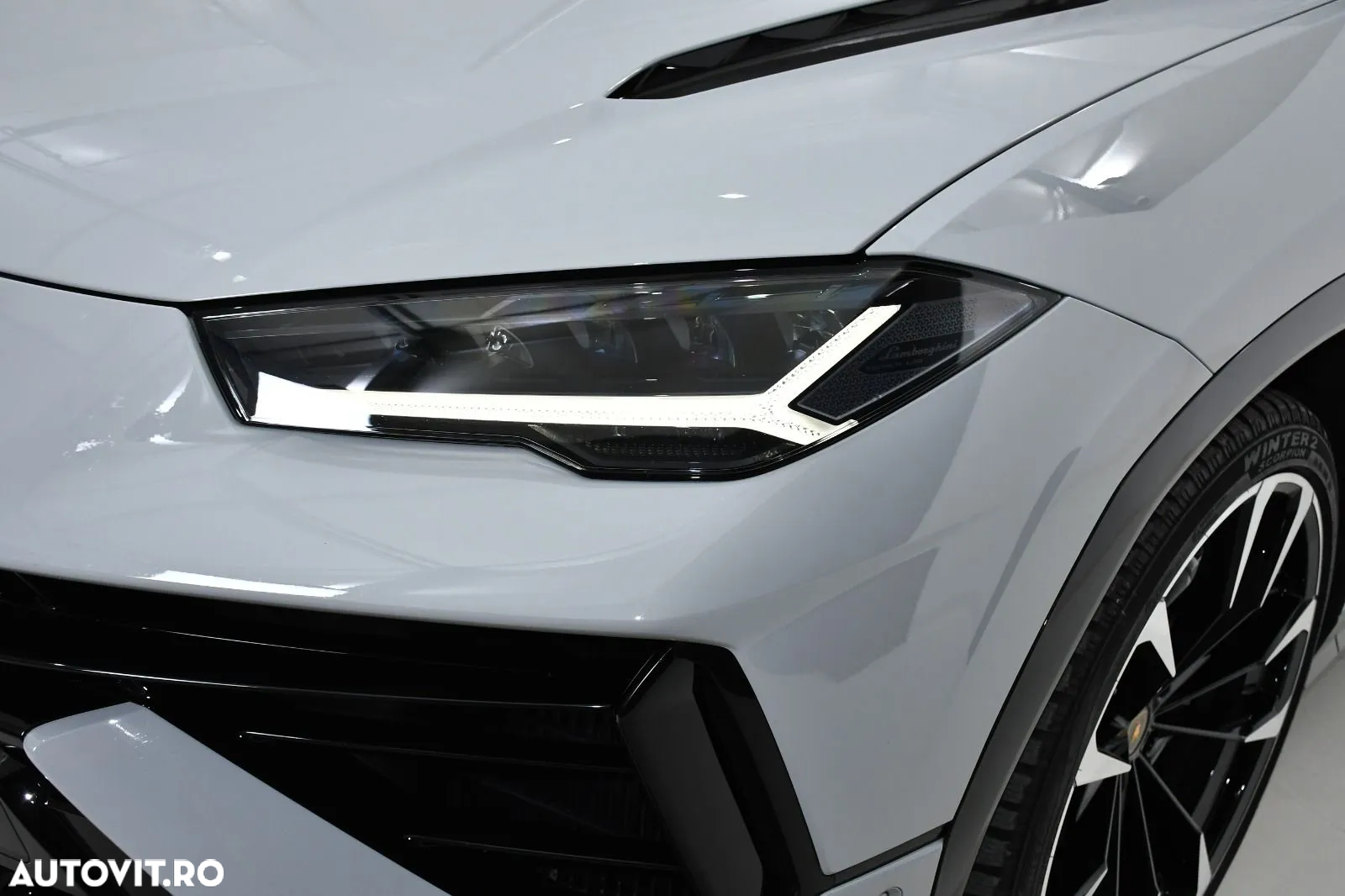 Lamborghini URUS - 9