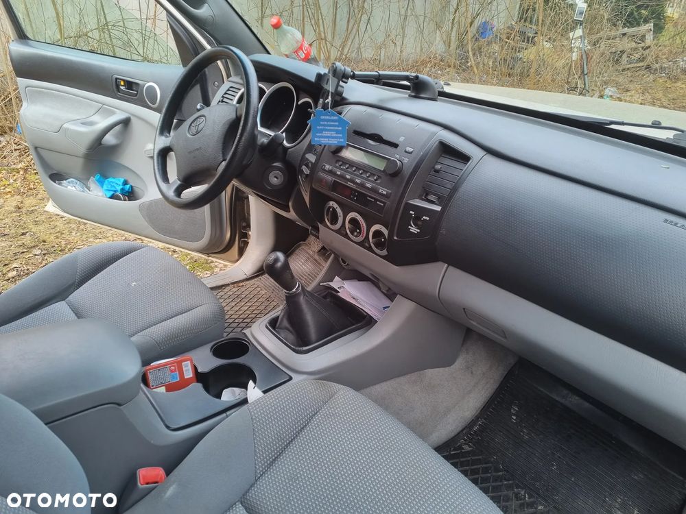 Toyota Tacoma - 5