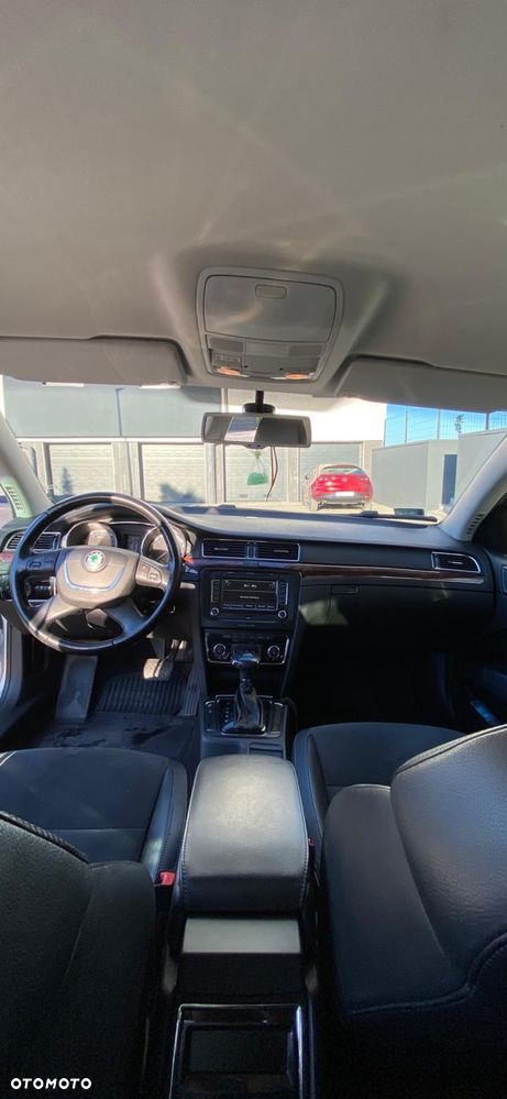 Skoda Superb 1.8 TSI Elegance DSG - 6