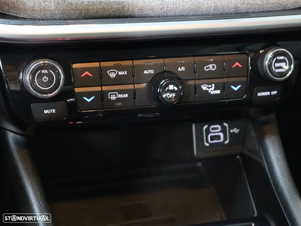 Jeep Compass 1.3 TG Limited - 16